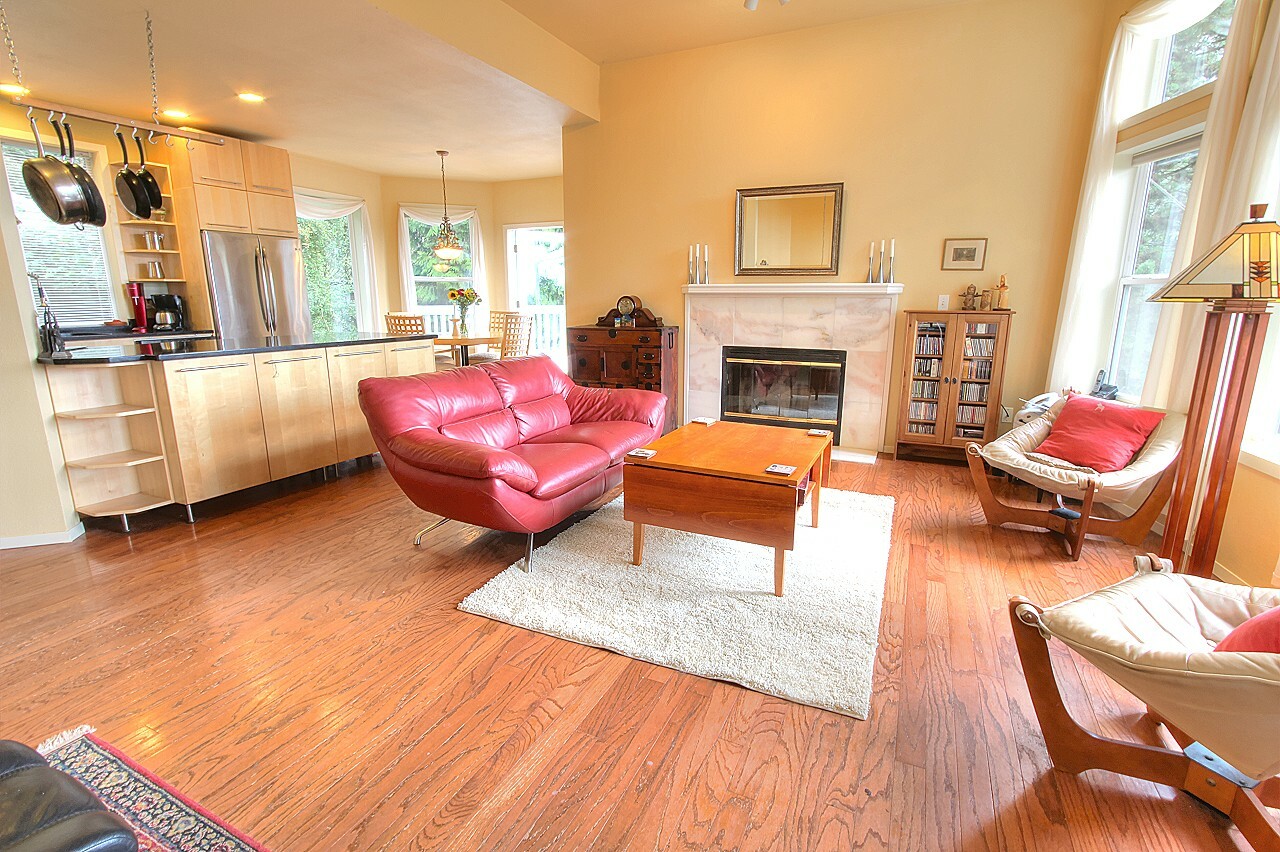 Property Photo: Living room 16903 32nd Place NE  WA 98155 