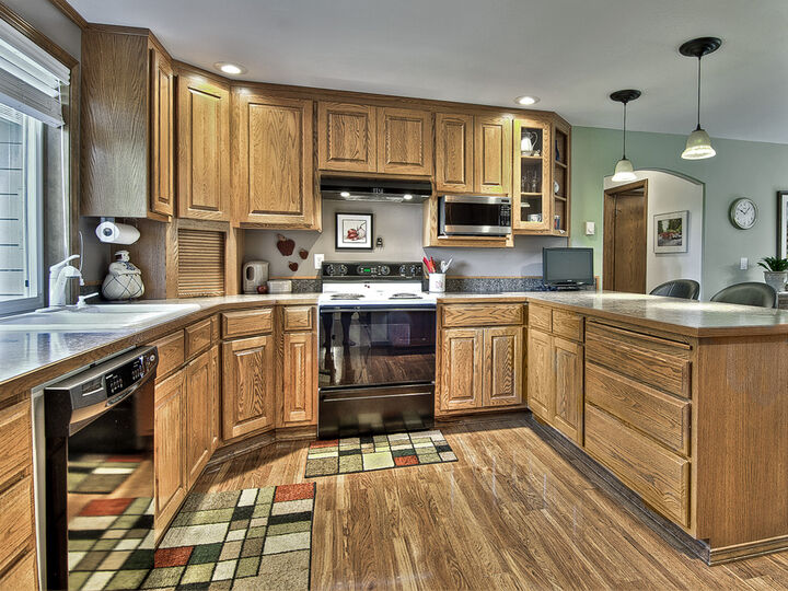 Property Photo: Kitchen 9409 190th Ave SE WA 98290