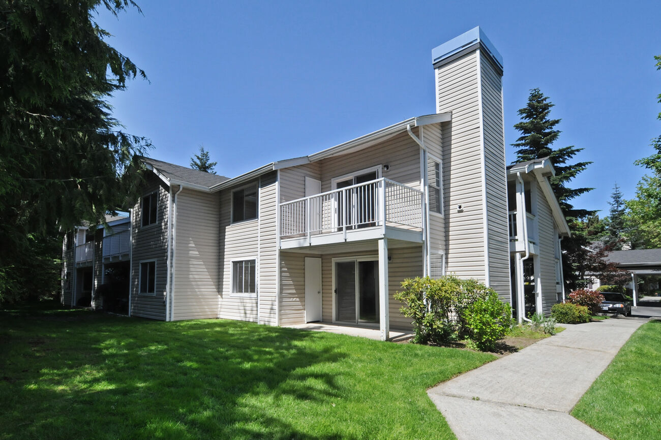 Property Photo:  19230 Forest Park Dr NE A201  WA 98155 