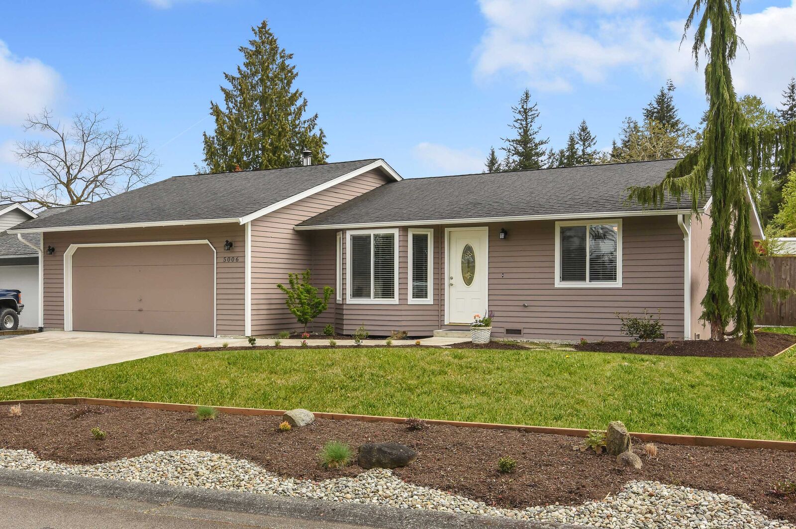 Property Photo:  5006 122nd St SE  WA 98208 