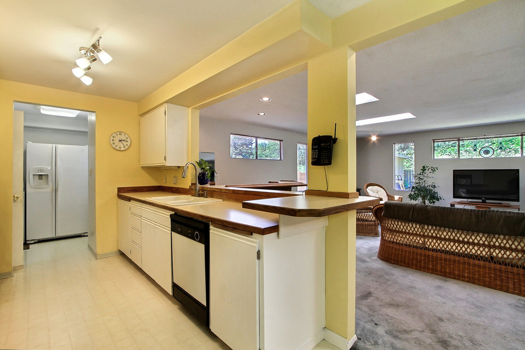 Property Photo: Kitchen & dining room 1310 Comet St  WA 98354 