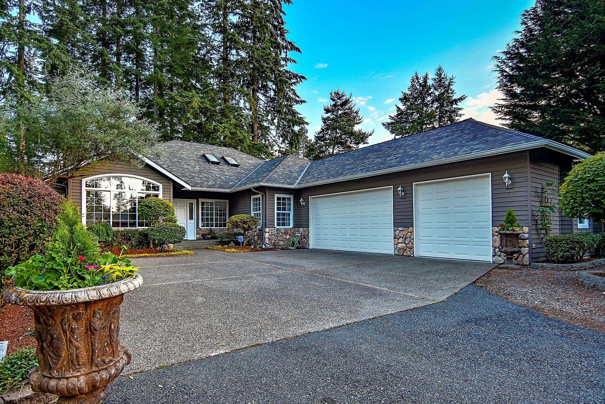 Property Photo: Exterior 645 NW 180th St  WA 98177 