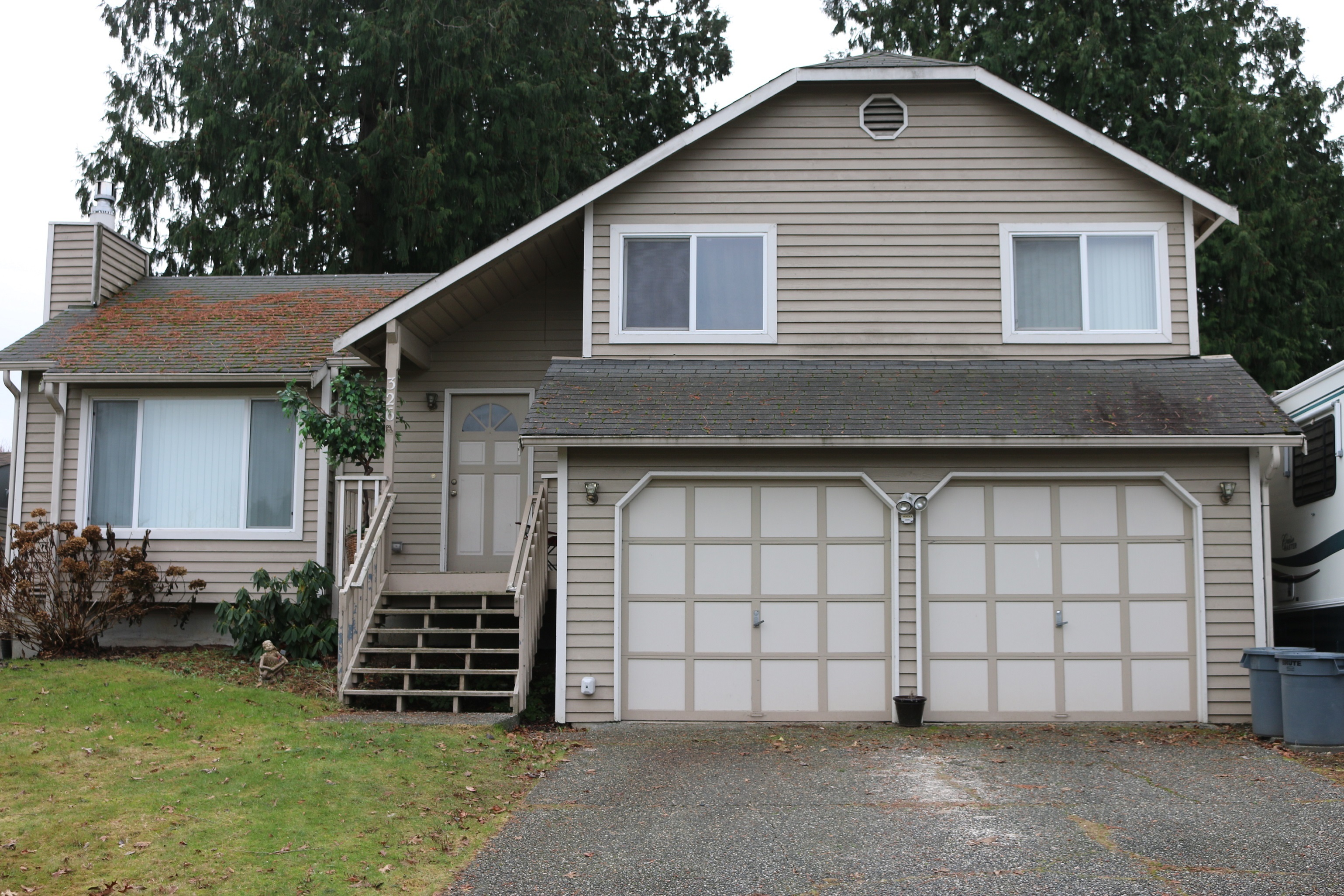 Property Photo:  326 106th Place SE  WA 98208 