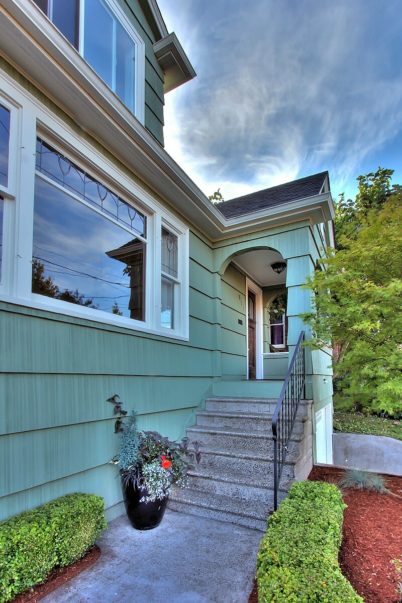 809 NW 73rd St  Seattle WA 98117 photo