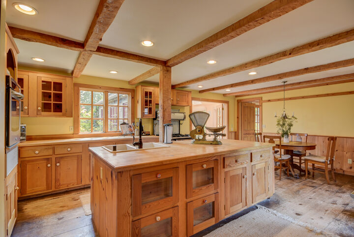 Property Photo: Interior 709 Edgefield Lane  WA 98239 