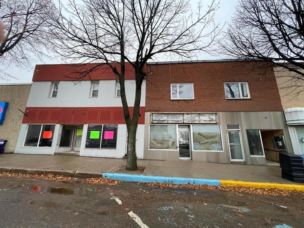 Photo de la propriété:  424 Mountain Avenue  MB R0J1H0 