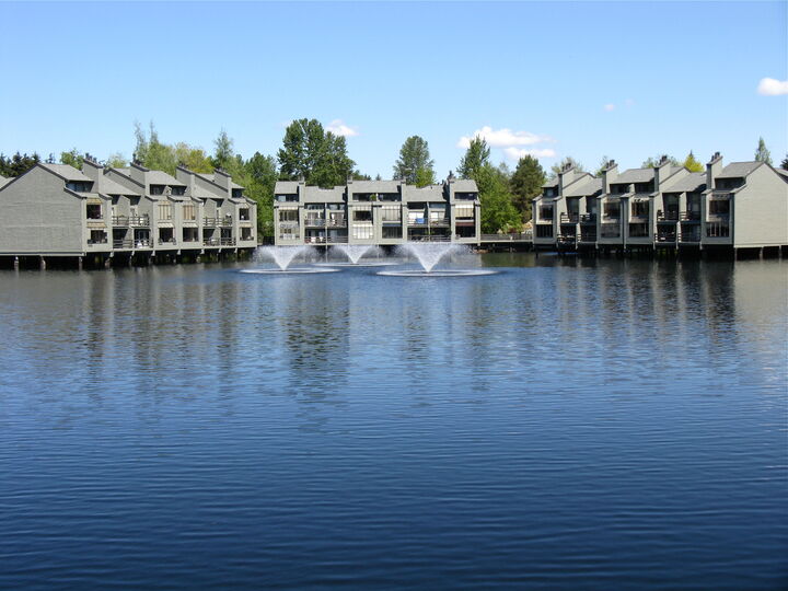 4 Lake Bellevue Dr 104  Bellevue WA 98005 photo