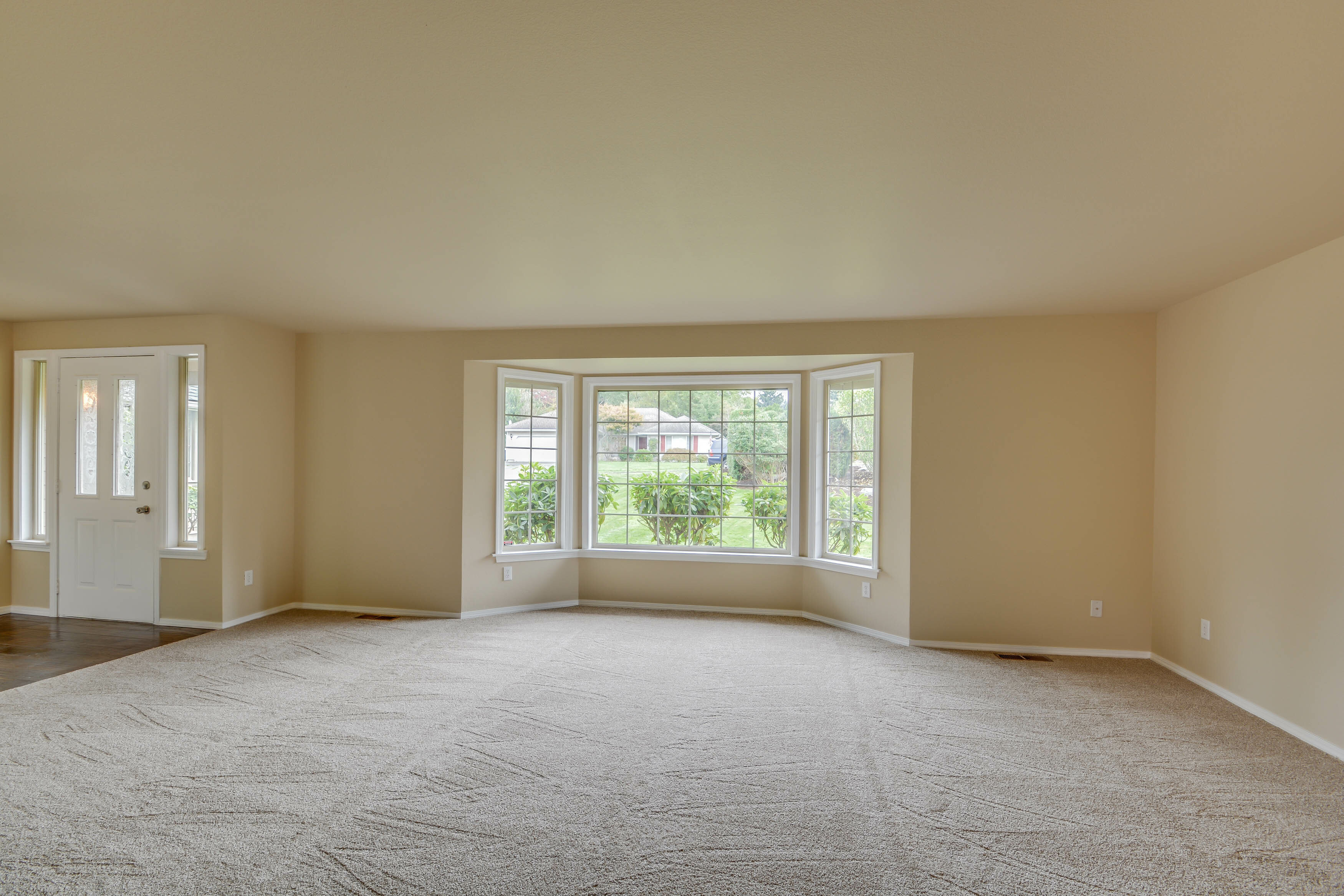 Property Photo: Living room 610 Lilac Dr  WA 98273 
