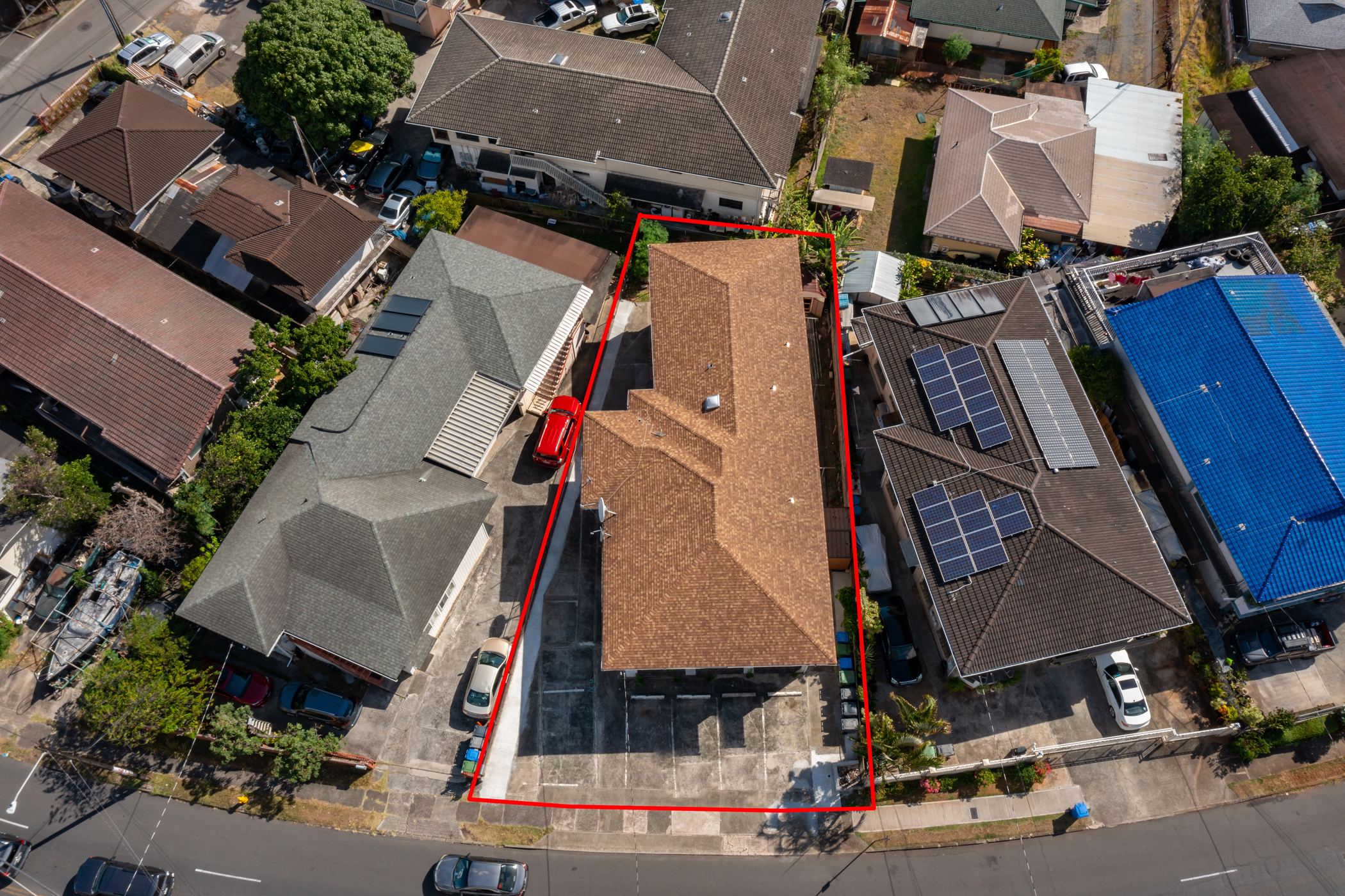 Property Photo: 2429 N School Street HI 96819