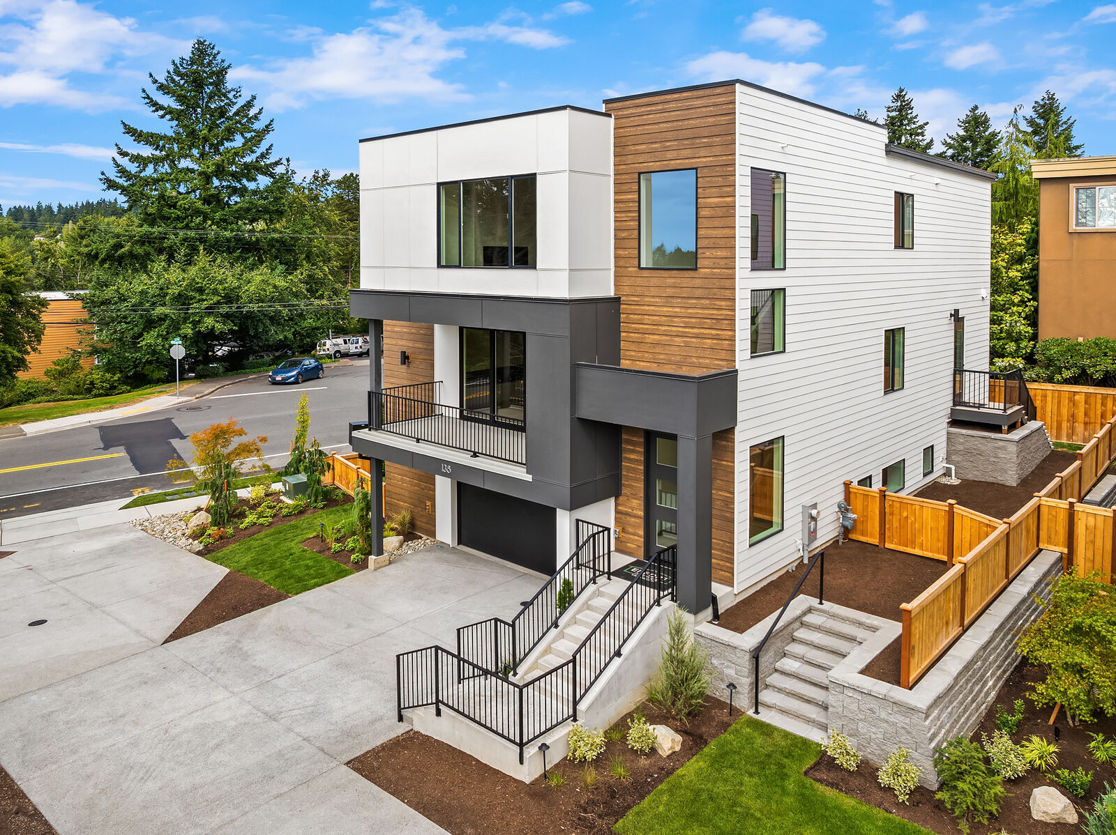 Property Photo: 138 8th Court WA 98033