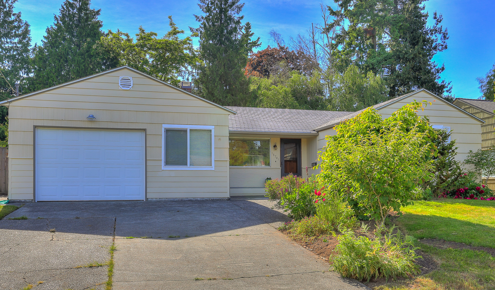 Property Photo: 15741 Palatine Ave N 15741 Palatine Ave N  WA 98133 