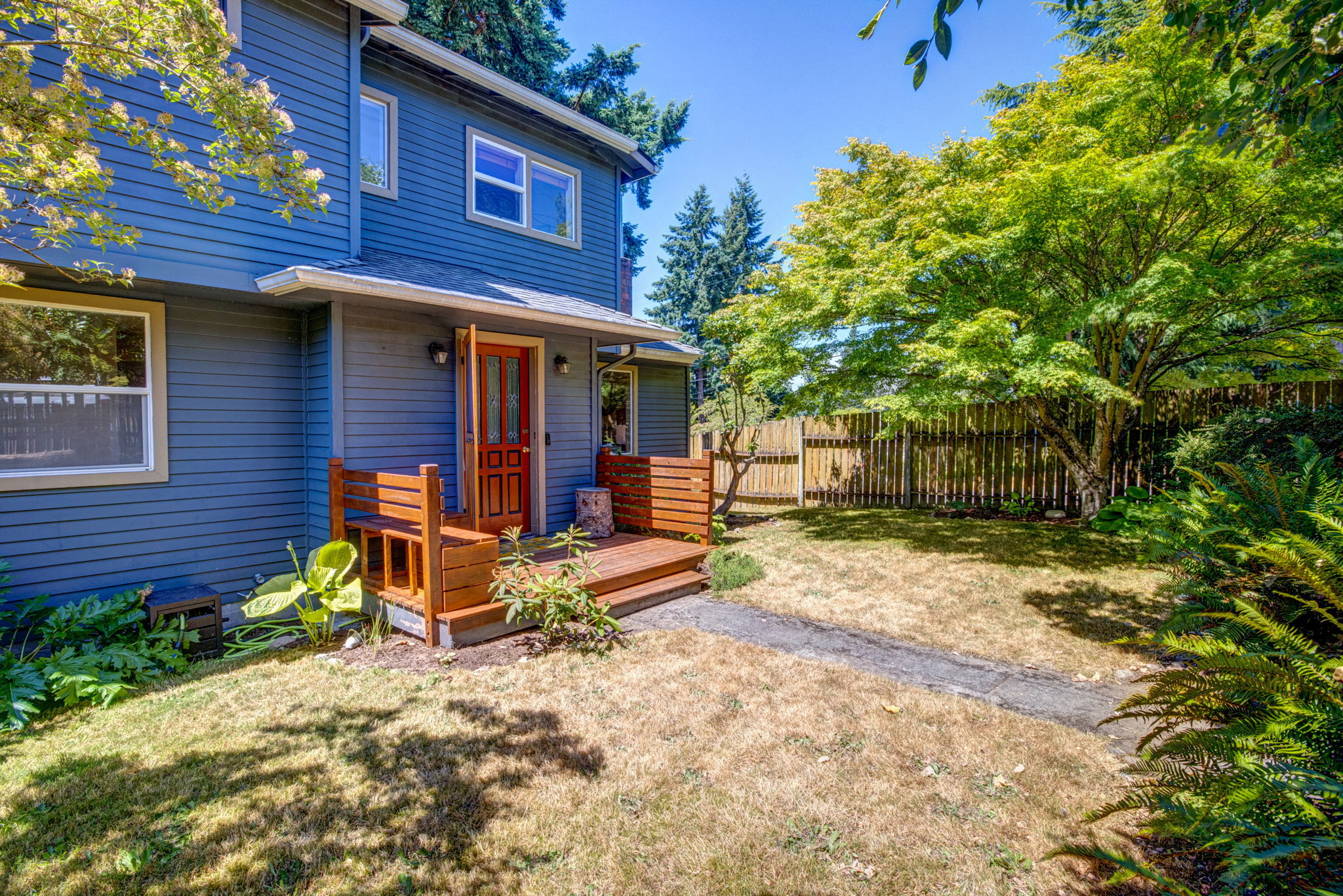Property Photo: 11557 Palatine Avenue N WA 98133