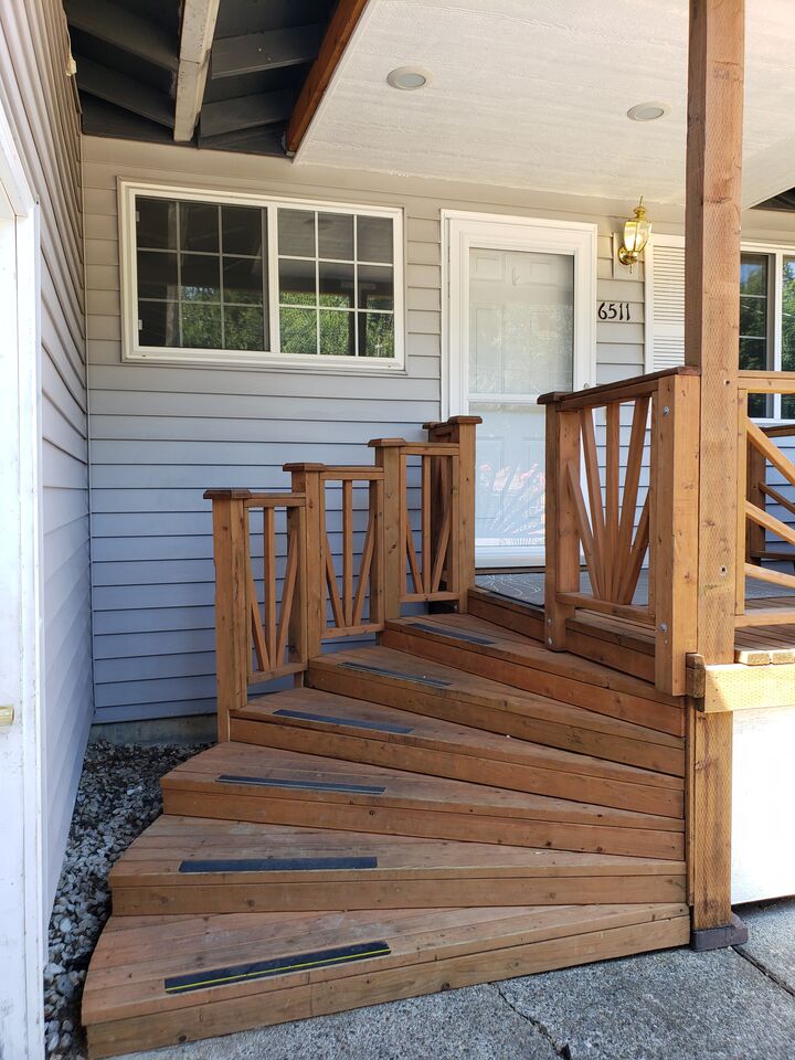 Property Photo: 6511 Delridge Wy SW WA 98106