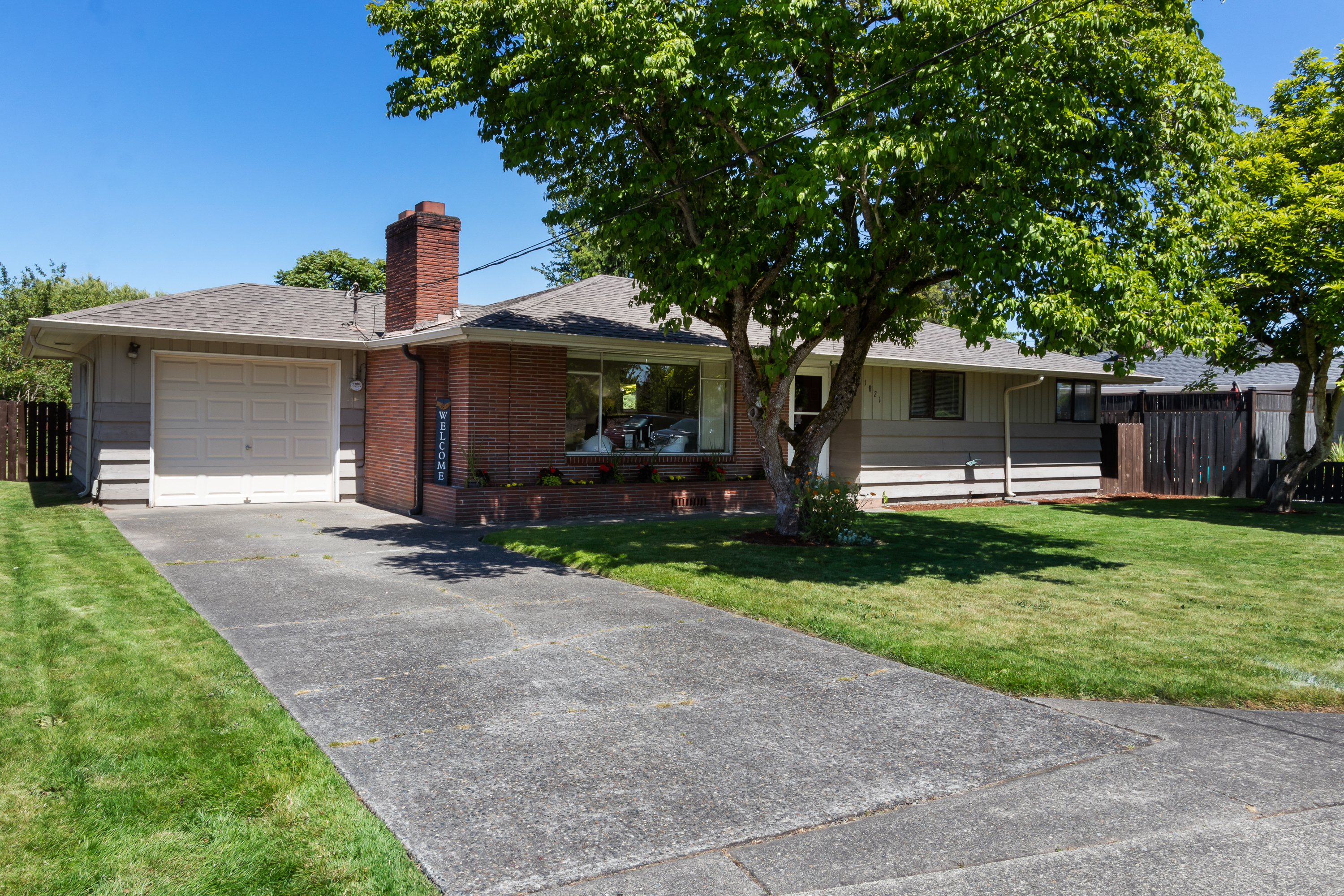 Property Photo:  1821 W Stewart Ave  WA 98371 