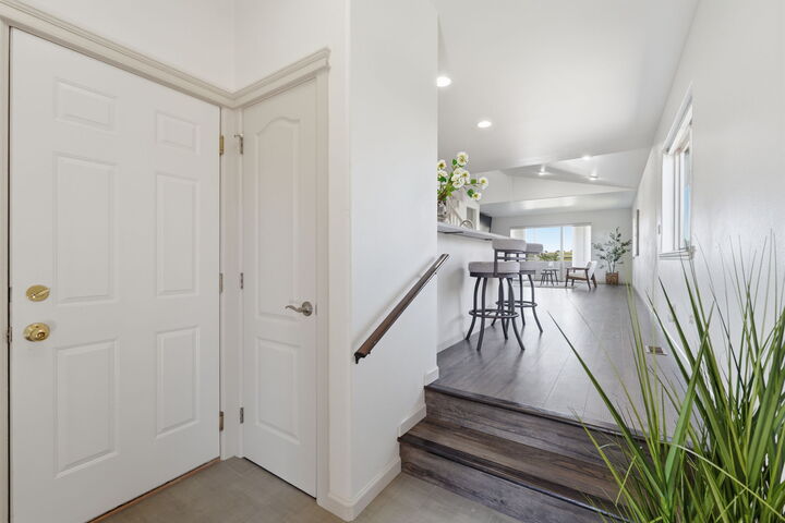Property Photo:  300 Columbia Point Dr Unit A-112  WA 99352 
