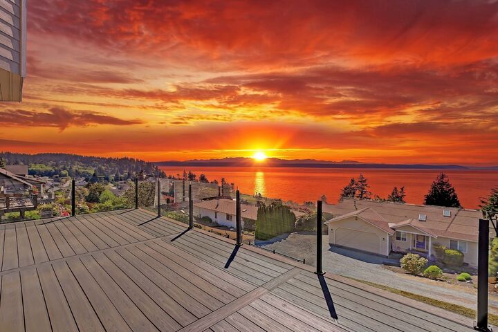 Property Photo:  329  Burke Drive  WA 98282 