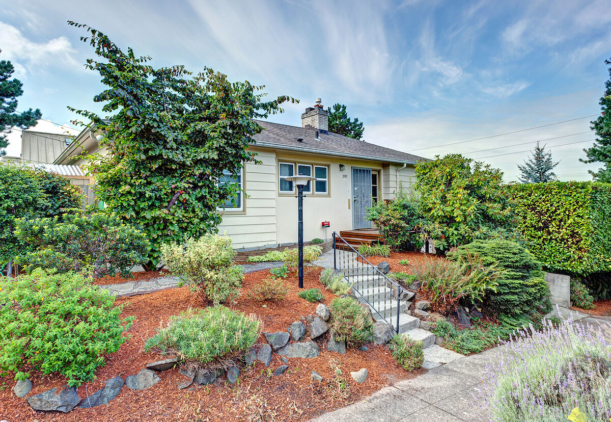 Property Photo: 205 NW 72nd St WA 98117