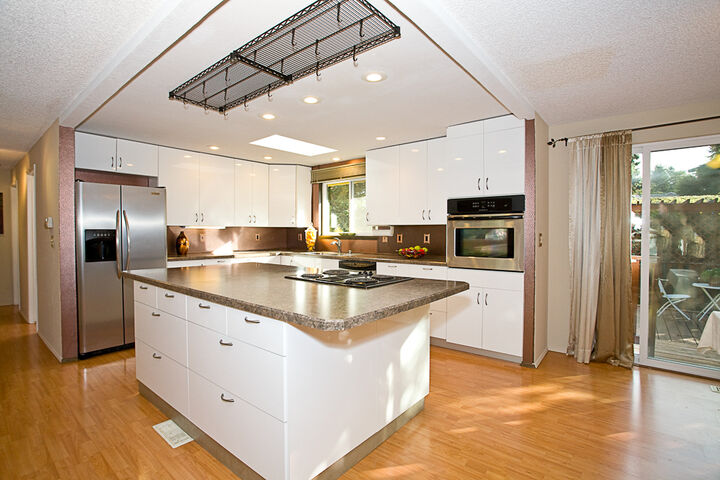 Property Photo: Kitchen 19317 5th Ave NE  WA 98155 