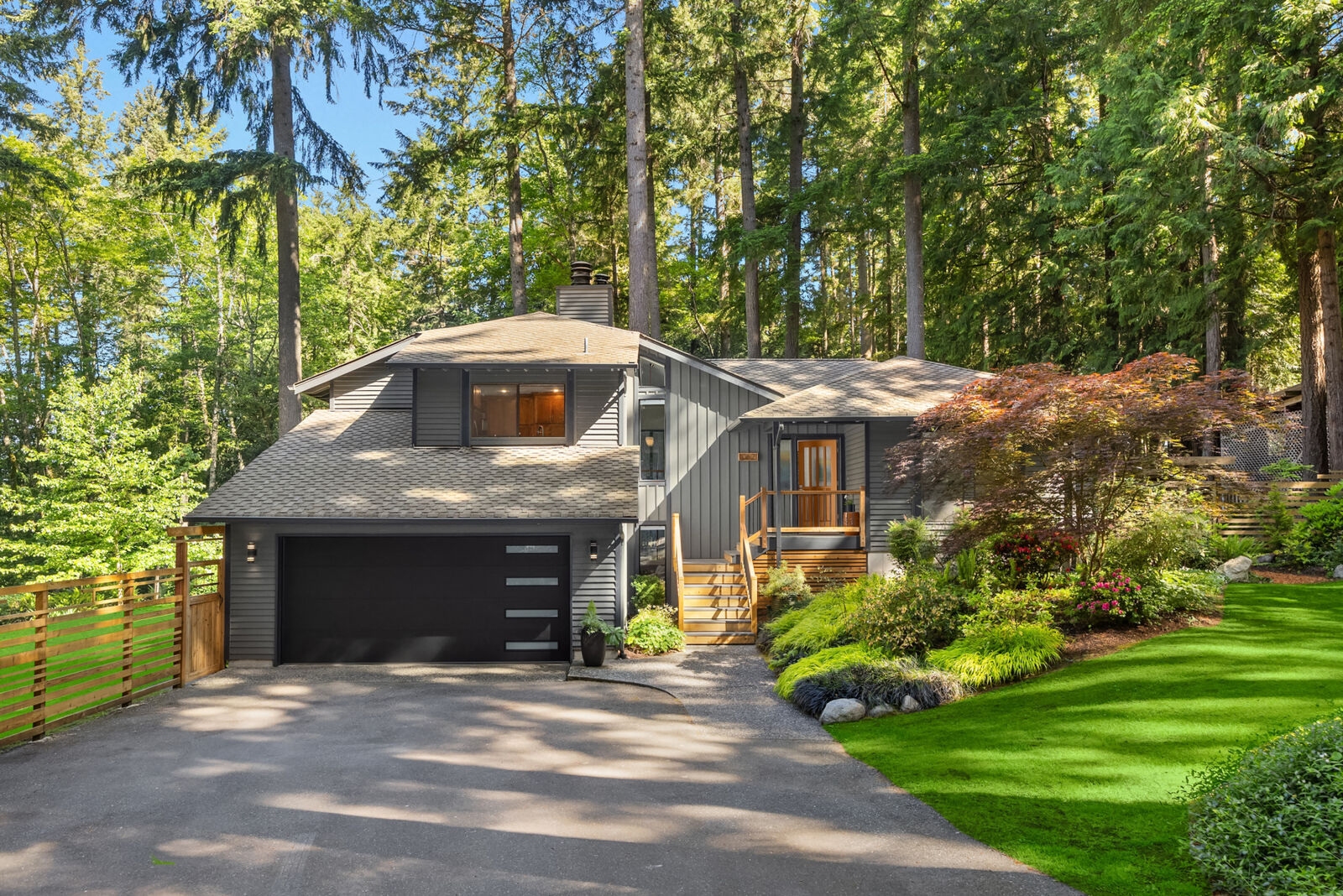 Property Photo: 10621 Battle Point Drive NE WA 98110