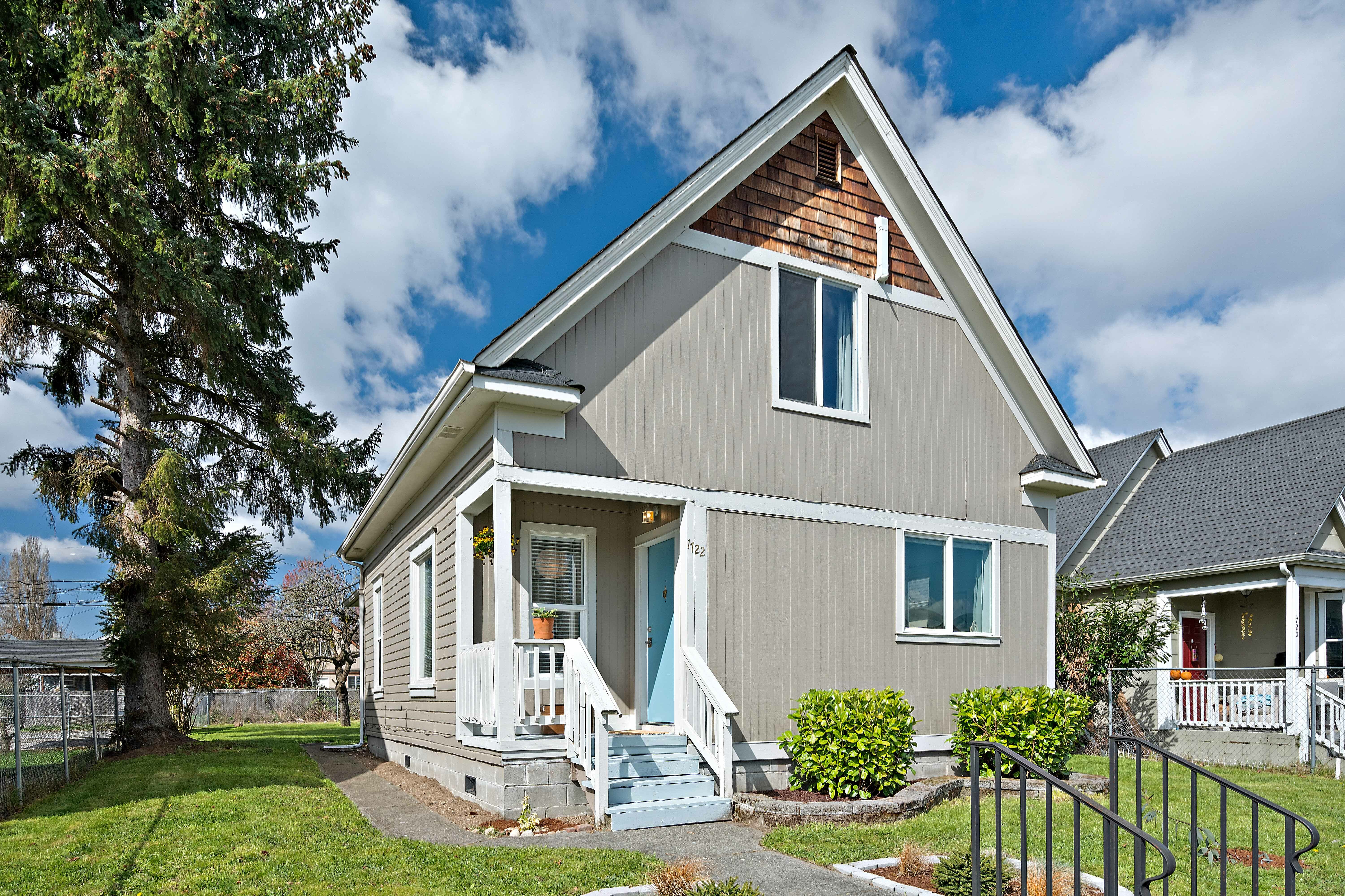 Property Photo:  1722 S L St  WA 98405 