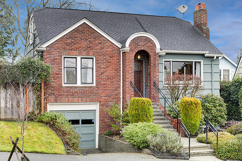 Property Photo: 4709 51st Ave S WA 98118