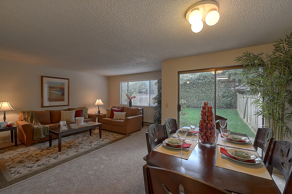 Property Photo: 10053 NE 138th Place F7 WA 98034