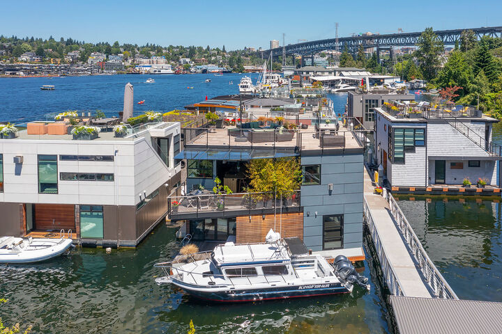 2821 Fairview Ave E 1  Seattle WA 98102 photo