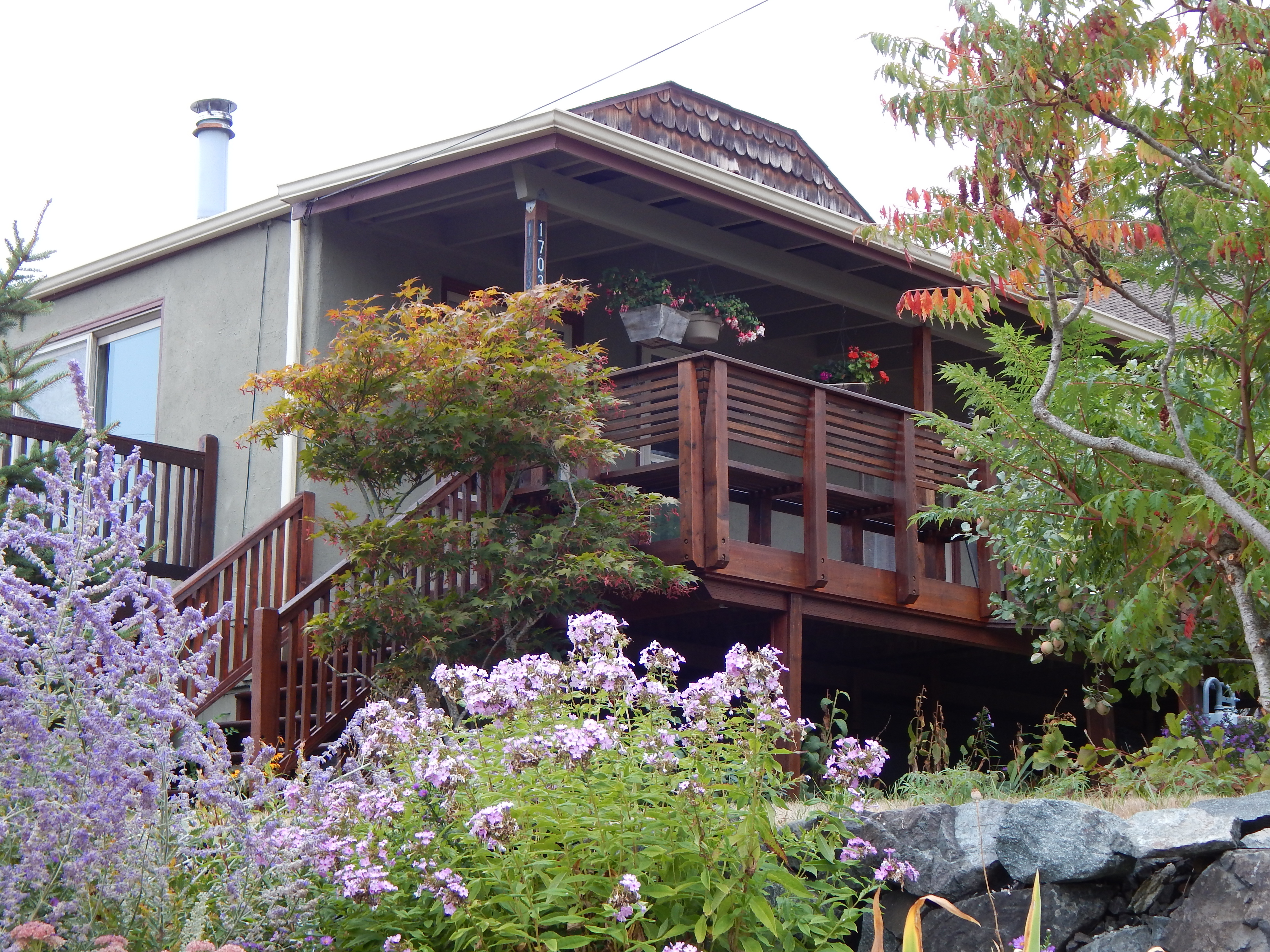 Property Photo:  1703 N Cambrian Ave  WA 98312 