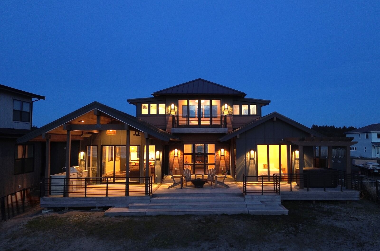 Property Photo:  911  Dune Crest  WA 98595 