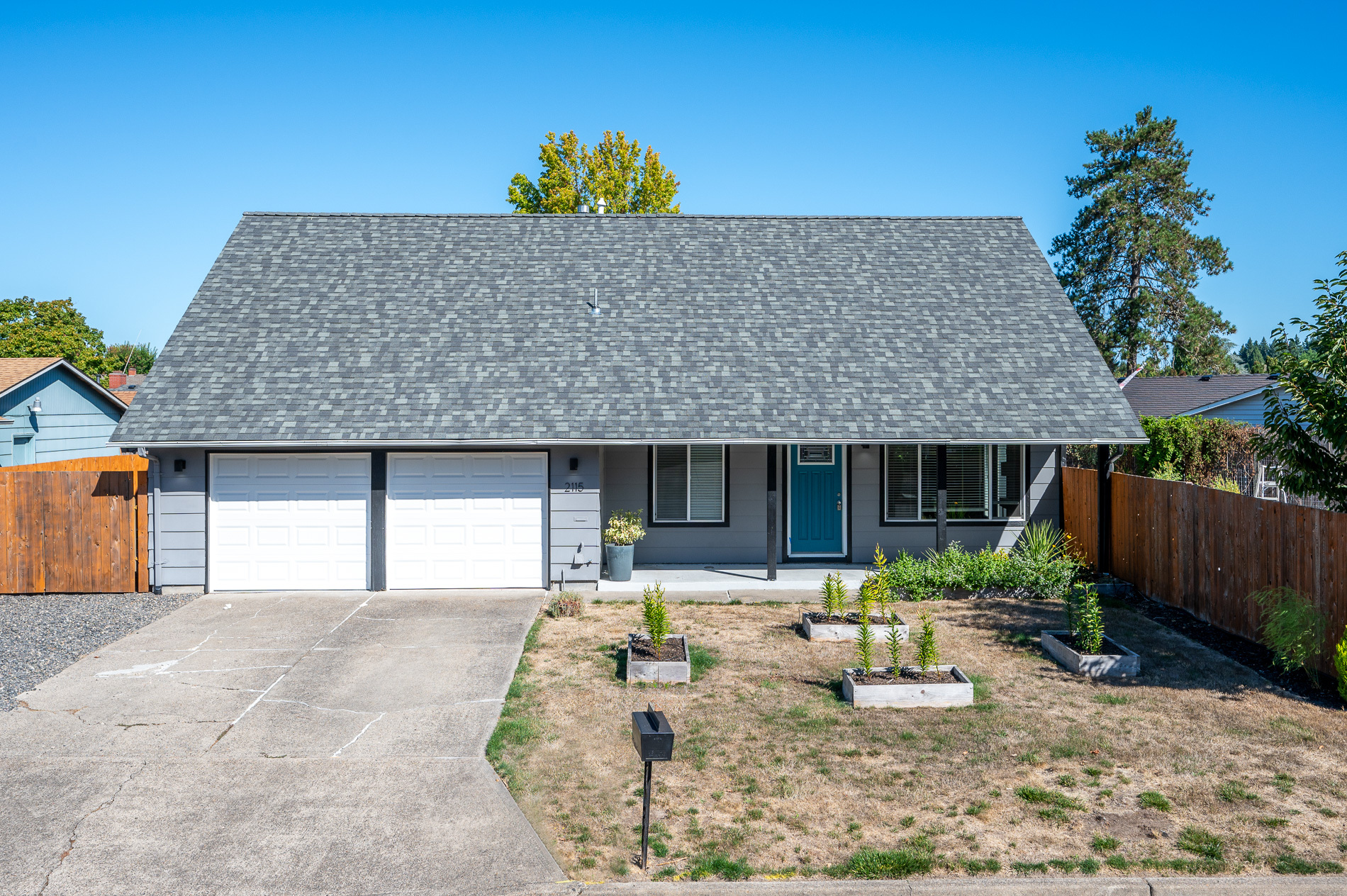 Property Photo:  2115 SW 195th Ave  OR 97003 