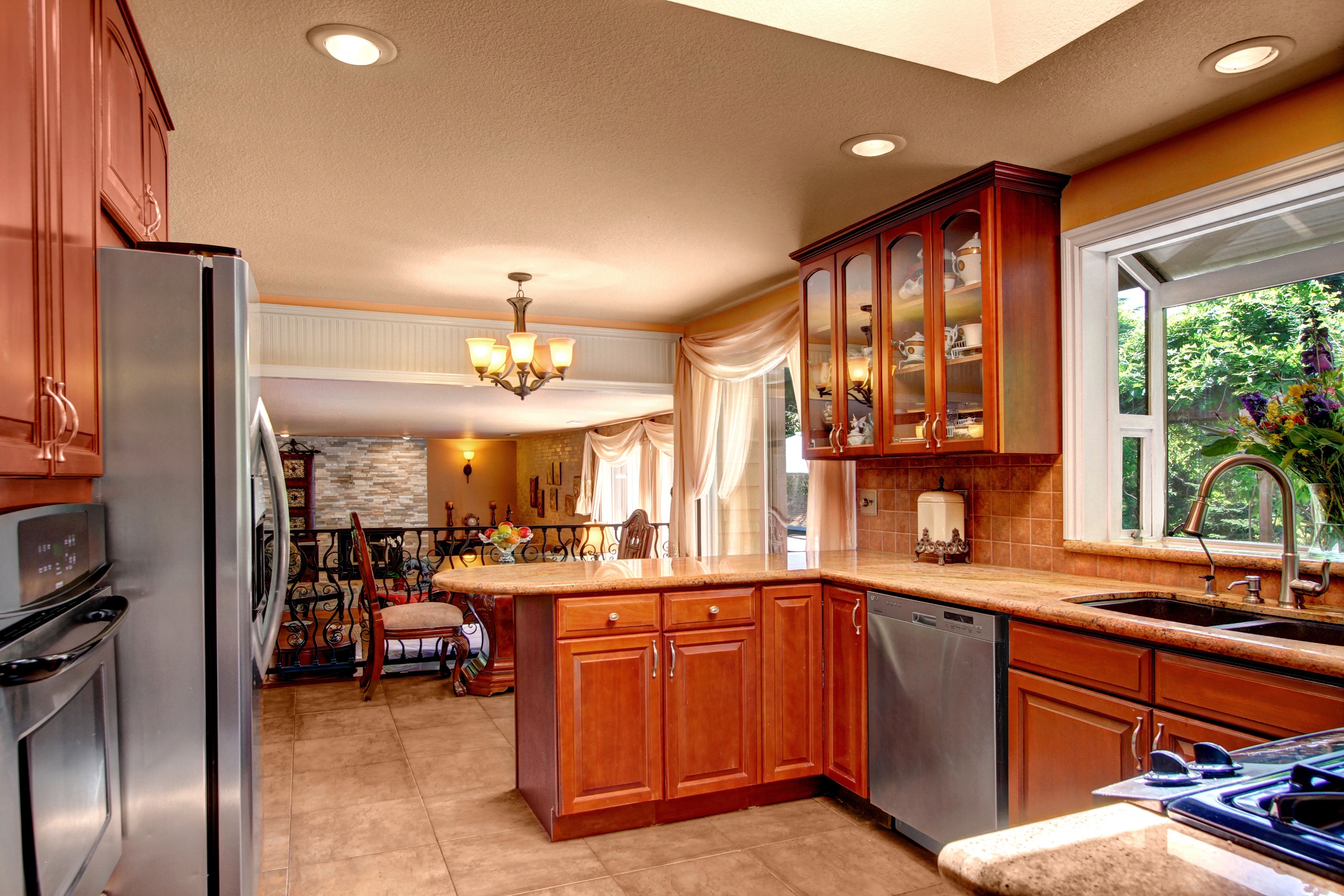 Property Photo: Kitchen with eating area & open to spacious family room 14503 186th Pl NE  WA 98072 