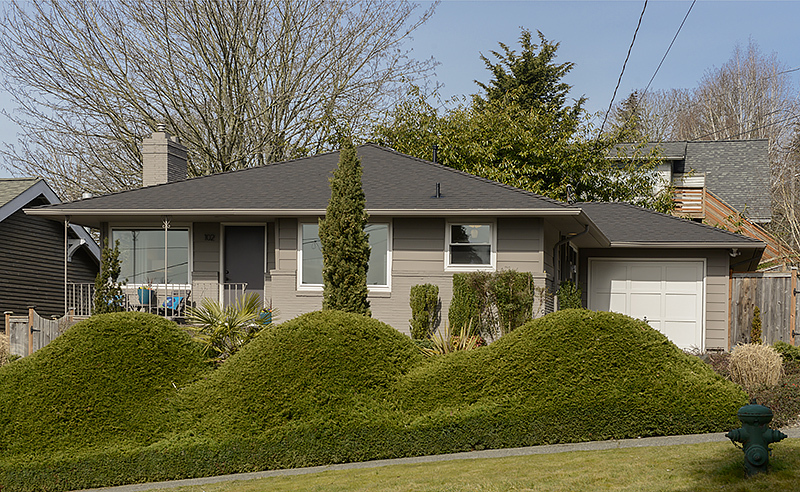 Property Photo:  102 NW 46th St  WA 98107 