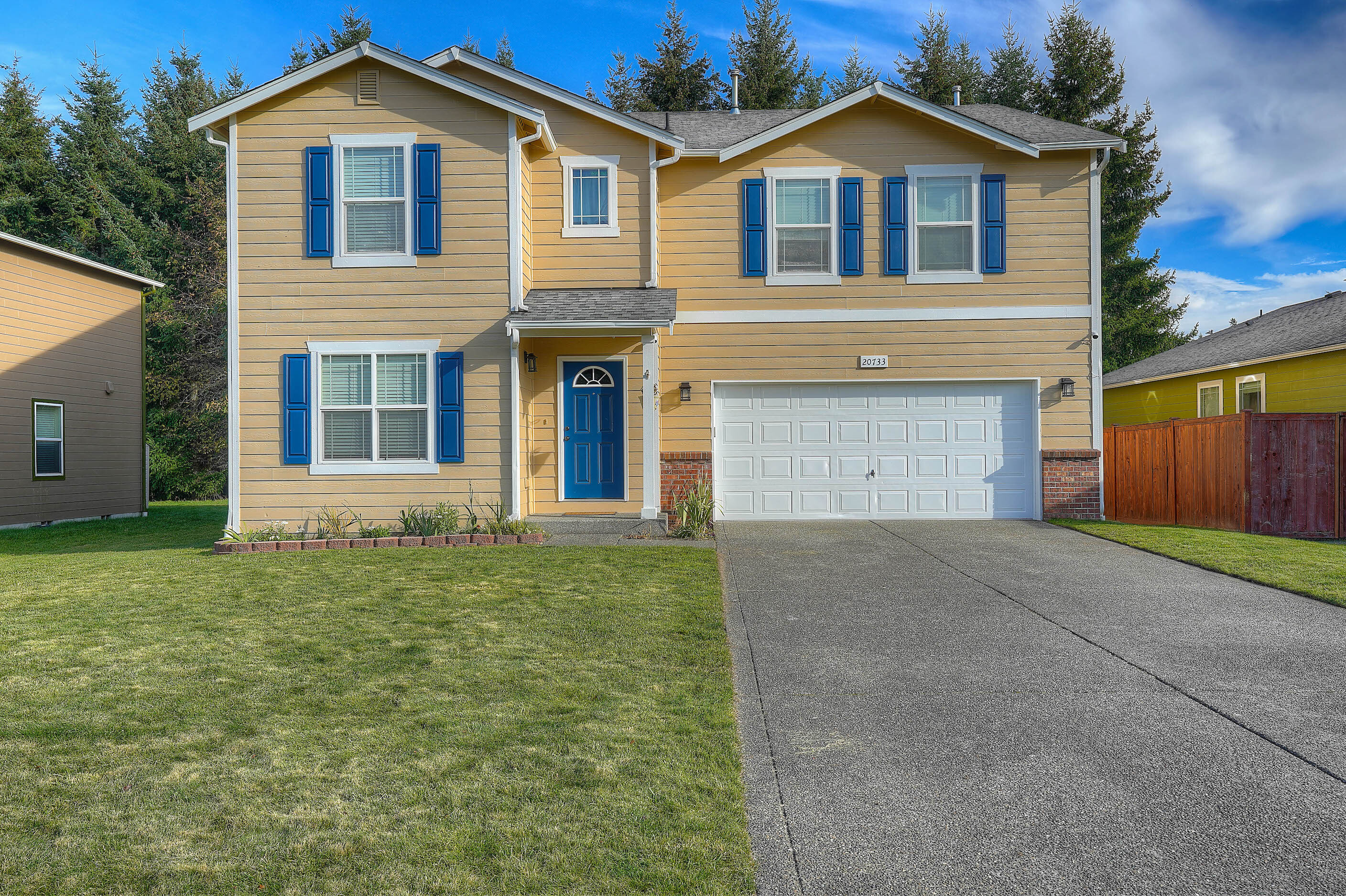 Property Photo: 20733 197th Ave E WA 98360