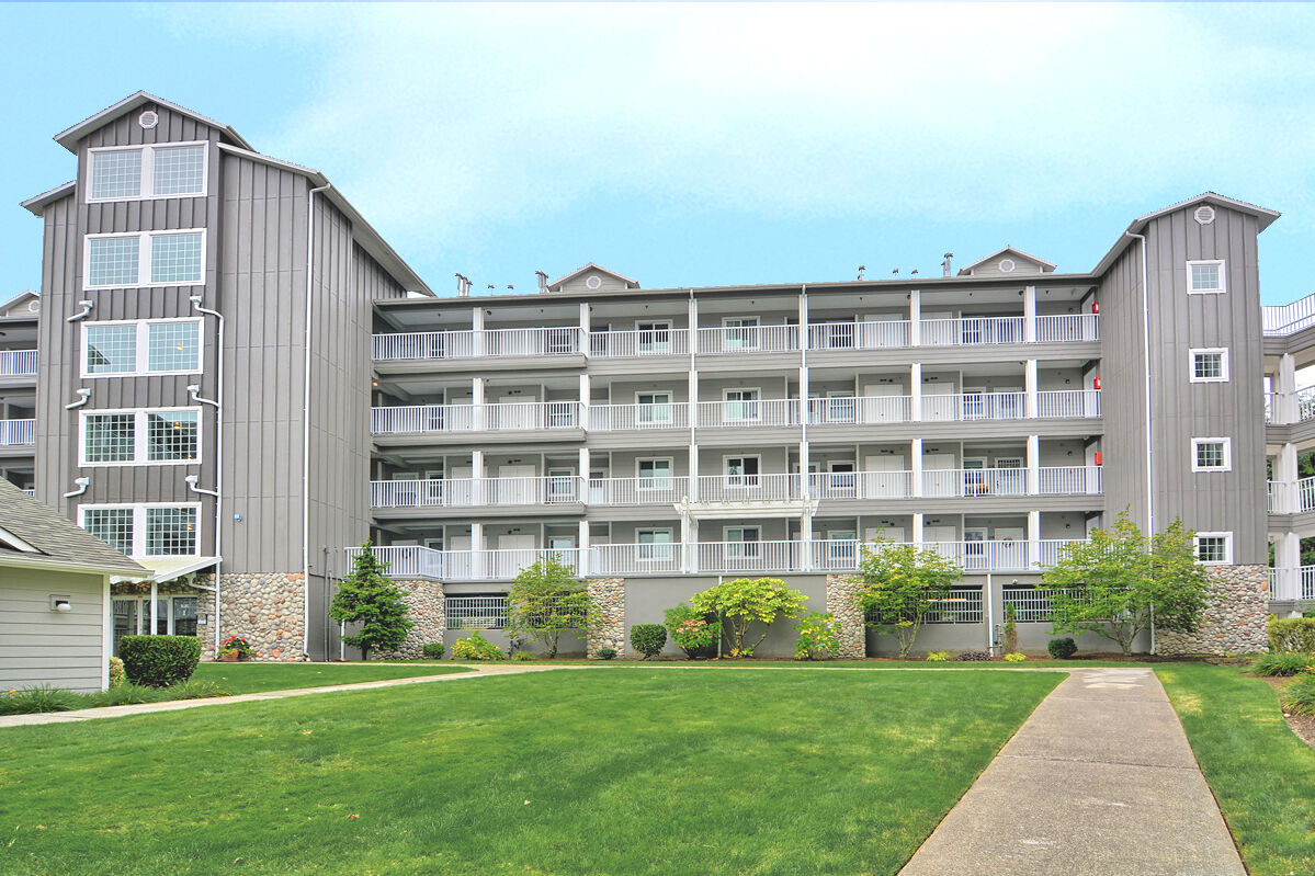 Property Photo:  1318 37th St 2232  WA 98201 