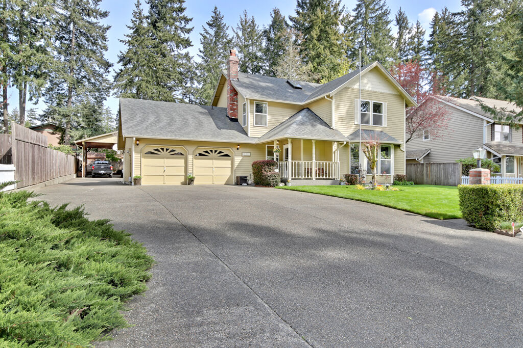 Property Photo: 14215 76th Ave E WA 98373