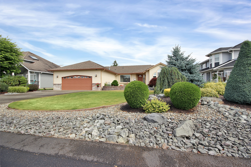 Property Photo: 14621 153rd St E WA 98360