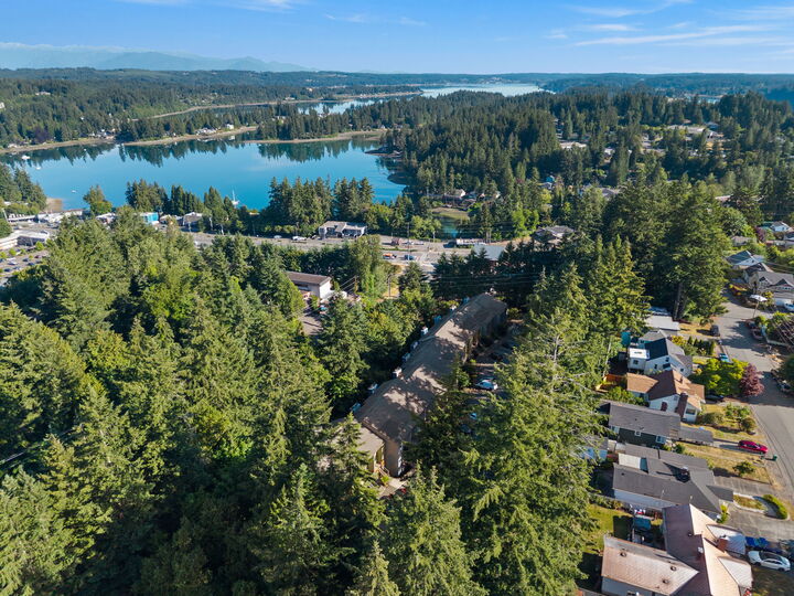 Property Photo: 500 N National Avenue 14 WA 98312